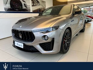 Maserati Levante 330 CV