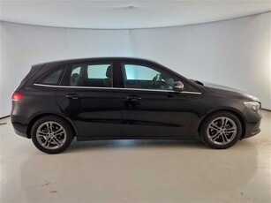 MERCEDES-BENZ B 180 d Automatic Business Extra