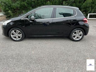 PEUGEOT 208 1.4 HDi 68 CV 5p. Allure