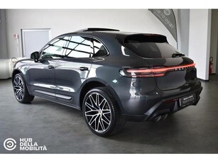 PORSCHE MACAN 2.0