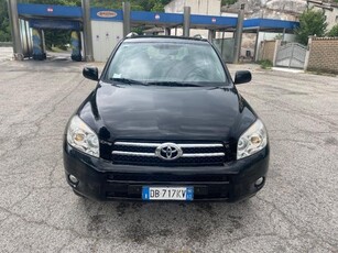 TOYOTA RAV4 2.2 D-4D 136CV Luxury