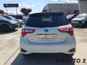 TOYOTA YARIS 1.5 Hybrid 5 porte Trend 'White Edition'