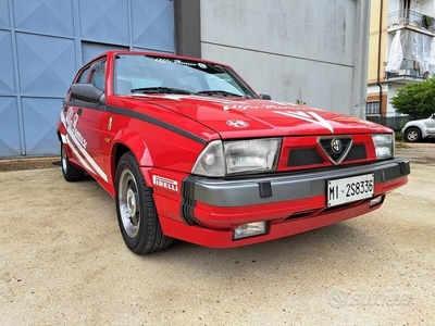 Usato 1990 Alfa Romeo 75 1.8 Benzin 165 CV (22.500 €)