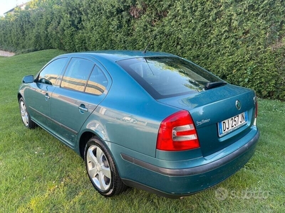 Usato 2007 Skoda Octavia 1.6 Benzin 116 CV (6.500 €)