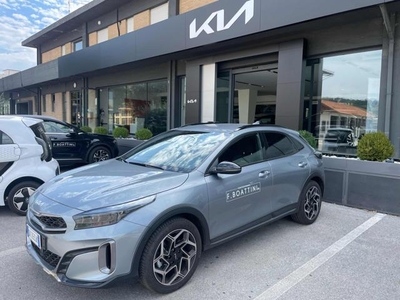 2023 KIA XCeed