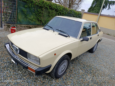 Usato 1981 Alfa Romeo Alfetta 2.0 Benzin 130 CV (13.500 €)