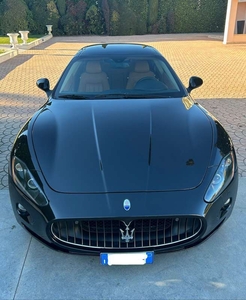 Usato 2009 Maserati Granturismo 4.2 Benzin 405 CV (62.000 €)