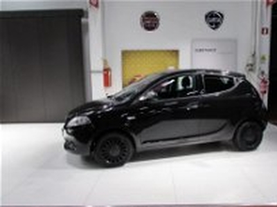 Lancia Ypsilon 1.2 69 CV 5 porte Elefantino Blu del 2018 usata a Rho