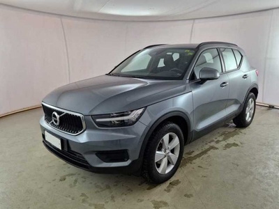 2019 VOLVO XC40