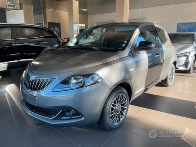 Lancia Ypsilon 1.0 Hybrid Gold Plus **KM0** PER NE