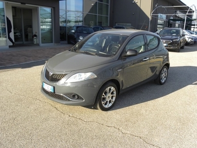 Lancia Ypsilon 1.2 69 CV