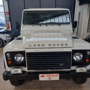 Land Rover Defender 90 2.2 TD4