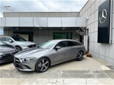 Mercedes-Benz CLA Shooting Brake 180 d Automatic Shooting Brake Sport del 2021 usata a Manocalzati