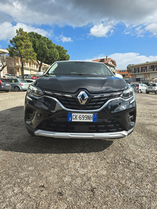 Renault Captur 2022 GPL di serie con 30.000km
