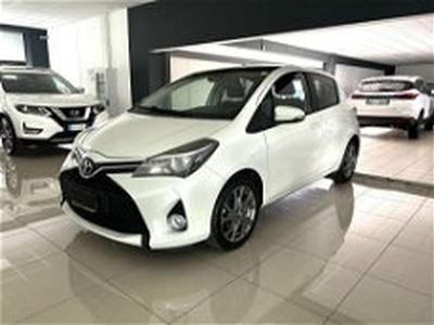 Toyota Yaris 1.3 5 porte Lounge my 11 del 2015 usata a Ferrara