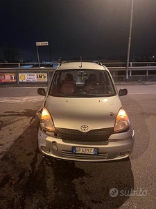 Toyota yaris verso