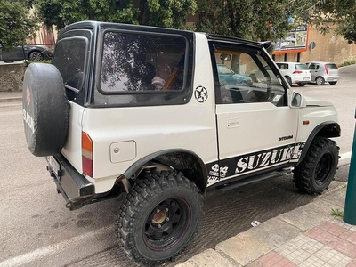 Usato 1993 Suzuki Vitara 1.6 Benzin 75 CV (6.500 €)
