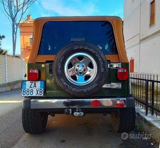 Usato 1997 Jeep Wrangler 2.5 Benzin (23.000 €)