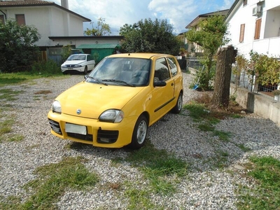 Usato 2001 Fiat Seicento 1.1 Benzin 54 CV (3.500 €)