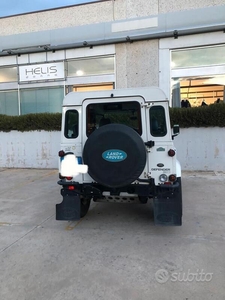 Usato 2003 Land Rover Defender 2.5 Diesel 122 CV (22.500 €)