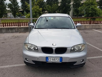 Usato 2005 BMW 116 1.6 Benzin 116 CV (3.790 €)