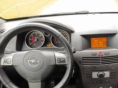 Usato 2005 Opel Astra 1.9 Diesel 150 CV (1.750 €)