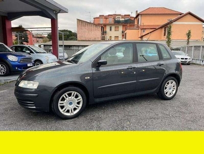 Usato 2006 Fiat Stilo 1.6 Benzin 105 CV (2.900 €)