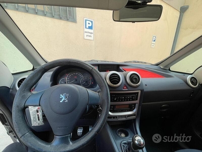 Usato 2006 Peugeot 1007 1.4 Diesel 68 CV (2.000 €)