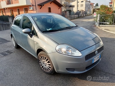 Usato 2008 Fiat Grande Punto 1.2 Benzin 65 CV (2.000 €)