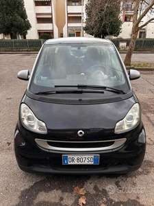 Usato 2008 Smart ForTwo Coupé 1.0 Benzin 71 CV (5.200 €)