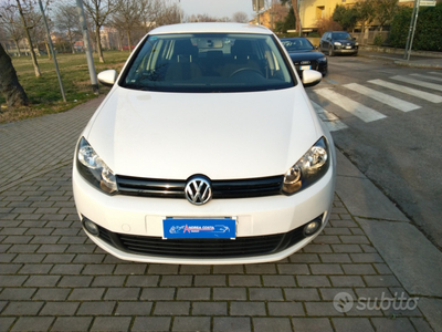 Usato 2011 VW Golf VI 1.4 Benzin 80 CV (8.900 €)
