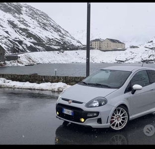 Usato 2012 Abarth Punto Evo 1.4 Benzin 179 CV (17.000 €)