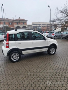 Usato 2012 Fiat Panda 4x4 1.2 Diesel 69 CV (5.900 €)