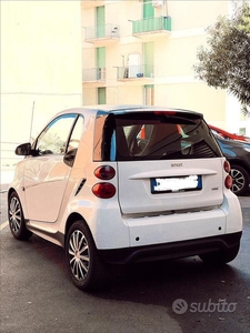 Usato 2013 Smart ForTwo Coupé 1.0 Benzin 61 CV (5.200 €)