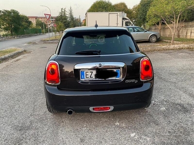 Usato 2015 Mini Cooper D 1.5 Diesel 116 CV (14.700 €)