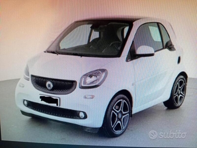 Usato 2016 Smart ForTwo Coupé 1.0 Benzin 84 CV (16.900 €)