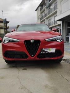Usato 2018 Alfa Romeo Stelvio 2.0 Benzin 201 CV (29.900 €)