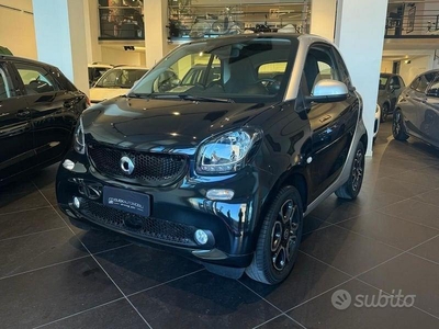 Usato 2018 Smart ForTwo Coupé 1.0 Benzin 71 CV (15.800 €)