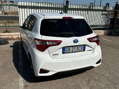 Usato 2020 Toyota Yaris 1.5 El_Hybrid 136 CV (16.000 €)