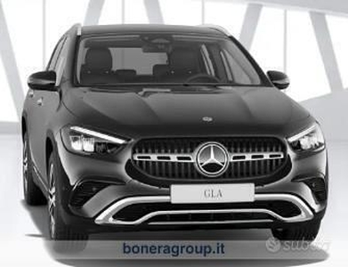 Venduto Mercedes GLA200 200 D Progres. - auto usate in vendita