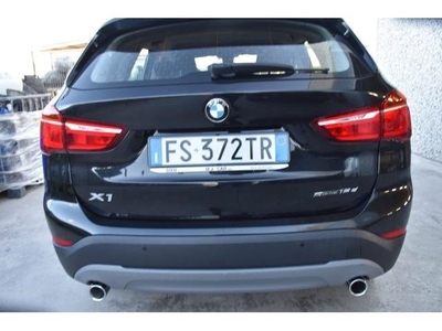 BMW X1 sDrive18d Business *Navi,Sensori*