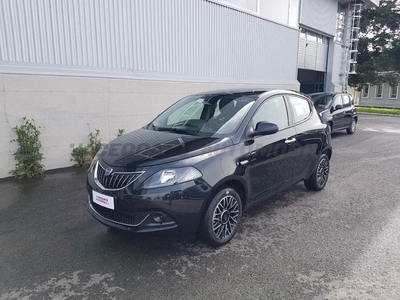 Lancia Ypsilon 402 Platino 1.0