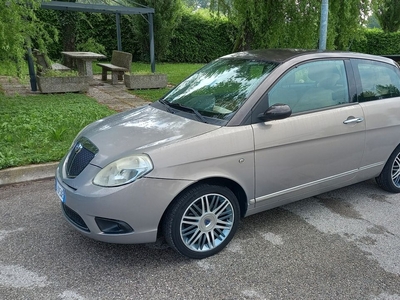 LANCIA YPSILON 1.2 NEOPATENTATI