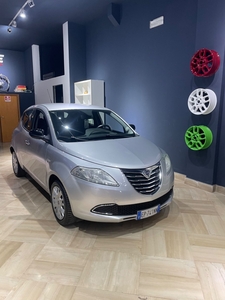 Lancia Ypsilon 1.3 MJT 16V 95 CV 5 porte S&S Silver