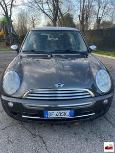 MINI 1.6 16V Cooper