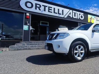 Nissan Navara 2.5 dCi 190CV