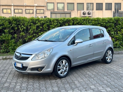 Opel Corsa 1.4 GPL 90CV 5porte