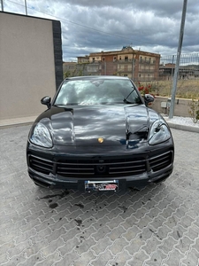 Porsche Cayenne Coupé 3.0 V6 E-Hybrid Platinum Edition/