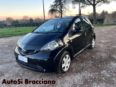 Toyota Aygo 1.0 12V VVT-i 5 porte Sol usato