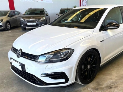 Volkswagen Golf 2.0 TSI